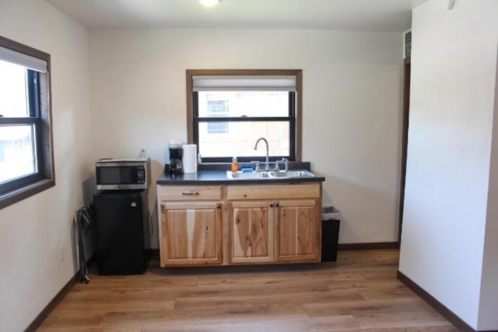 Cabin 4 At Horse Creek Resort 拉皮德城 外观 照片